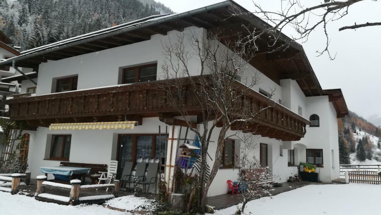 Haus Huter Apartment Kaunertal Luaran gambar