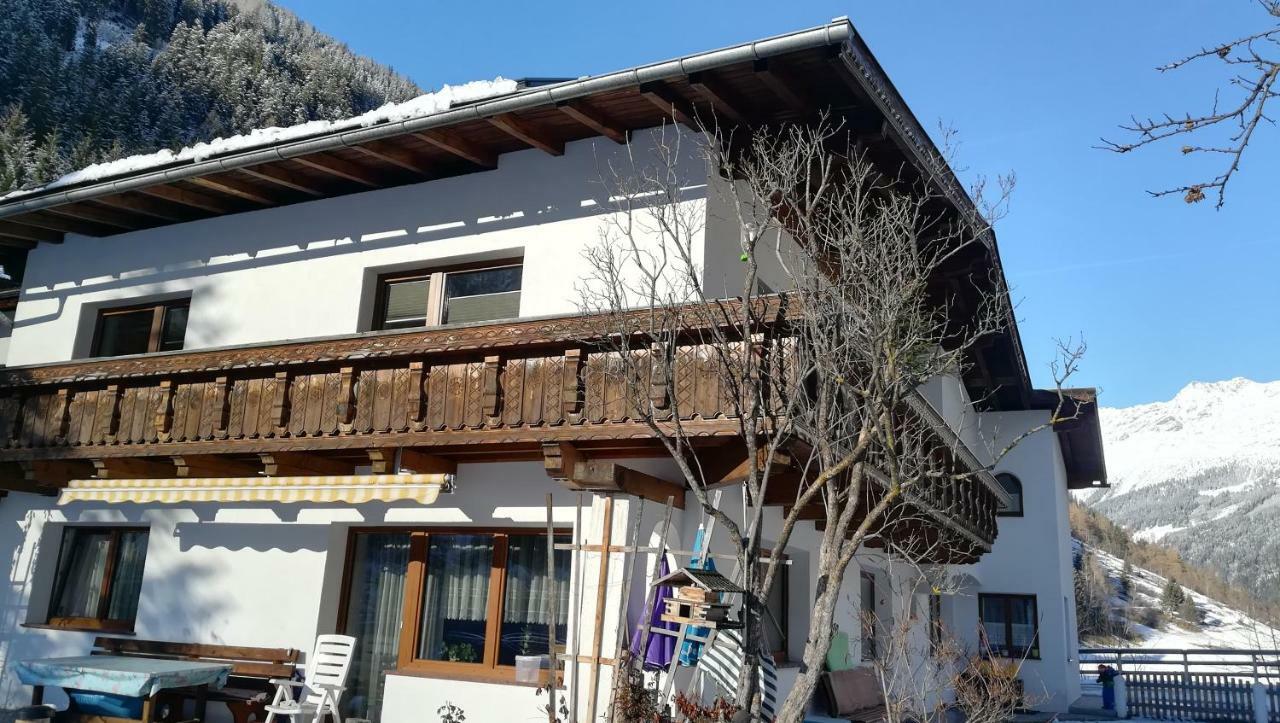 Haus Huter Apartment Kaunertal Luaran gambar